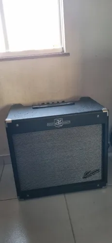 Amplificador de baixo Staner BX 200A