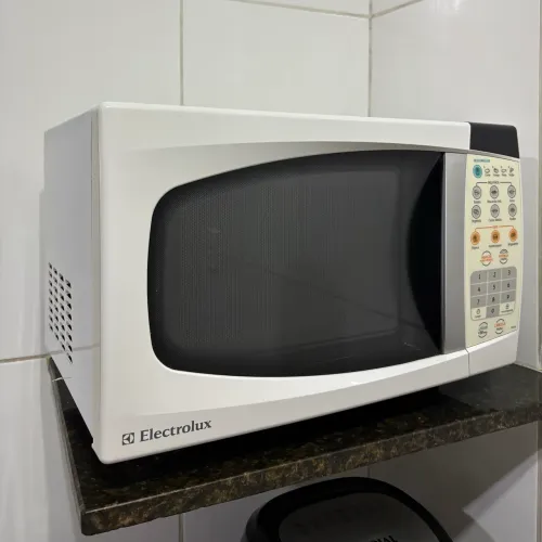 Microondas Electrolux 18 Litros MEF28