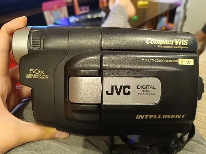 Filmadora JVC