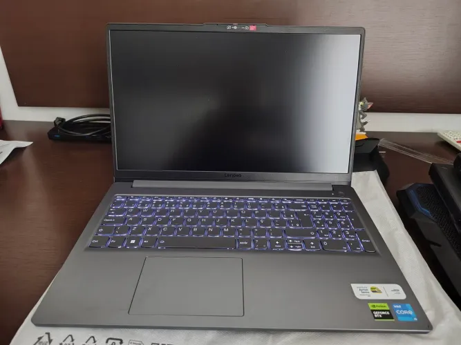 LENOVO LOQe i5 1TB RTX4050 NOVO