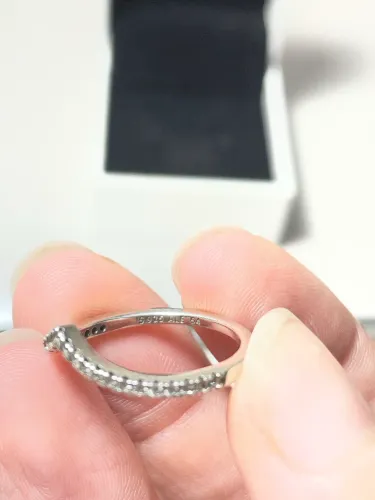 anel cravejado zircônia pandora