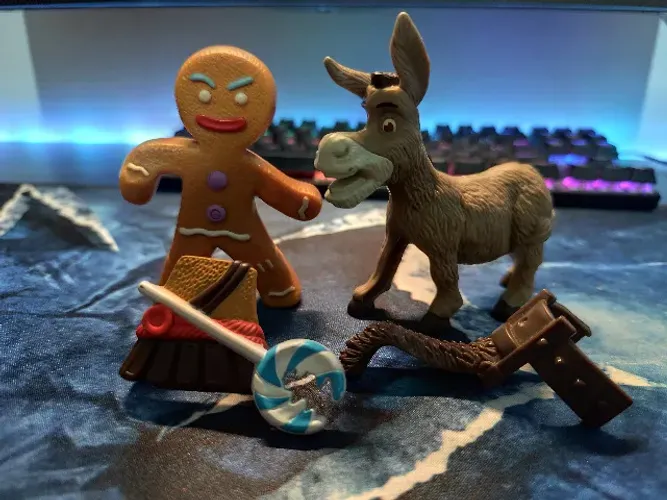 Shrek McDonalds Burro e Biscoito 2010