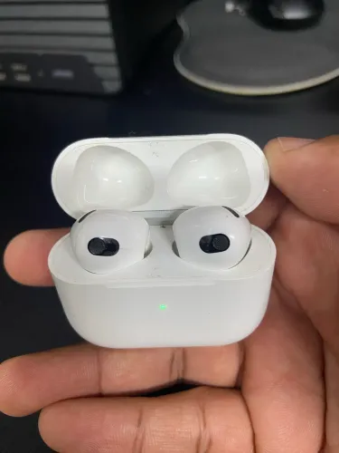 AirPods 3