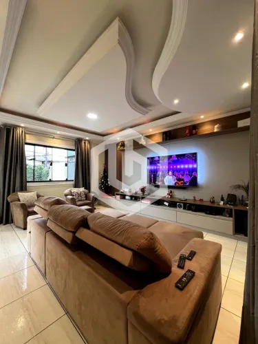 Casa com Edícula, Piscina e Vista Panorama - Jundiaí