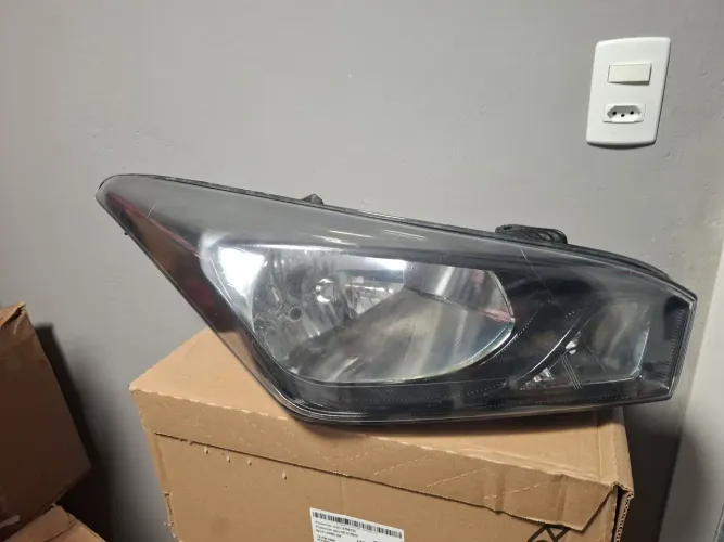 Farol hb20 lado direito