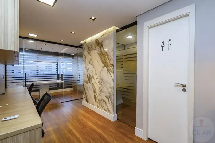 Sala comercial para locação no Bigorrilho, Curitiba - 32m², com elevador