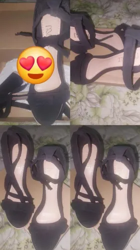 Sandália em veludo