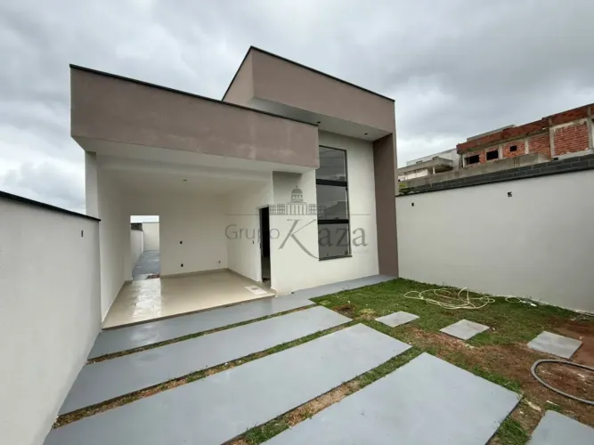 Casa - Setville Altos de São José - 3 Dormitórios - 175m².