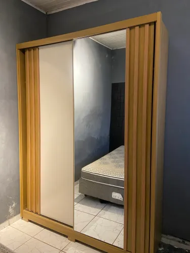 VENDA - GUARDA-ROUPA