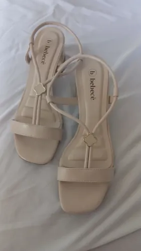 Sandália salto brocon39