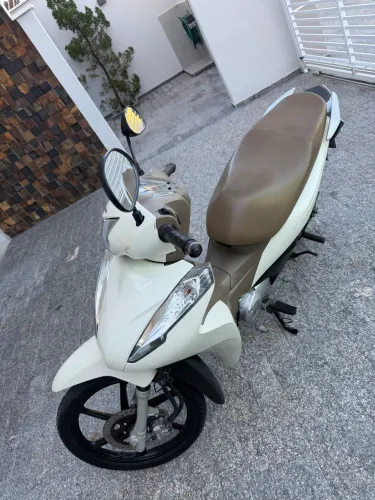 Biz 125 completa