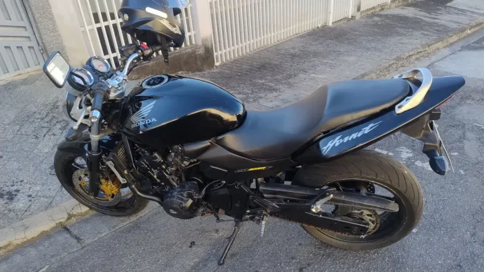 Vendo Hornet carburada (aceito troca)