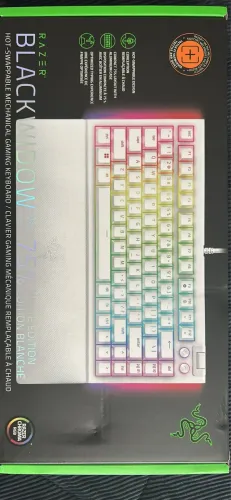 BLACKWIDOW V4 75% BRANCO NA CAIXA LACRADO