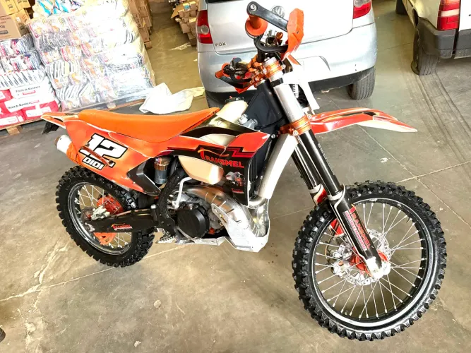 MXF 300 Ts SUPER CONSERVADA !!!
