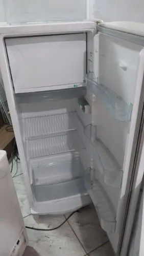 Vendo geladeira