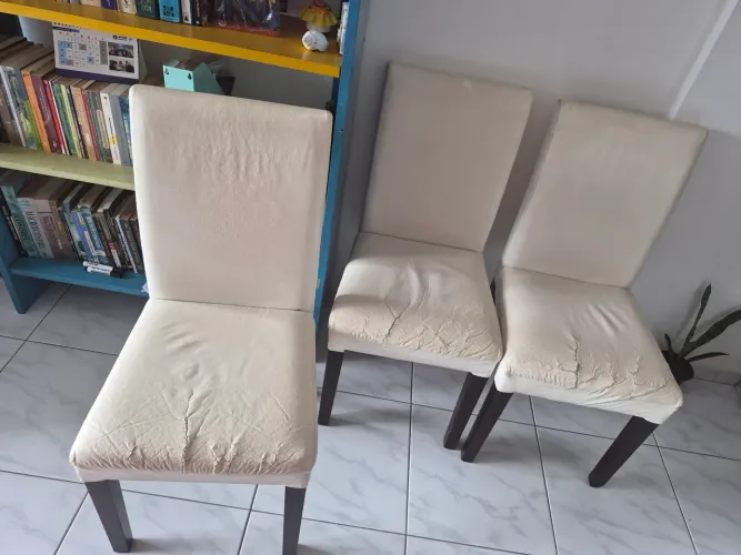 4 cadeiras antigas