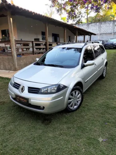 Renault Megane Grand Tour Dynam. Hi-flex 1.6 16V 2013