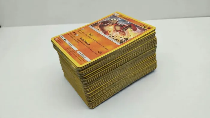 Lote 130 cartas pokémons originais - TCG