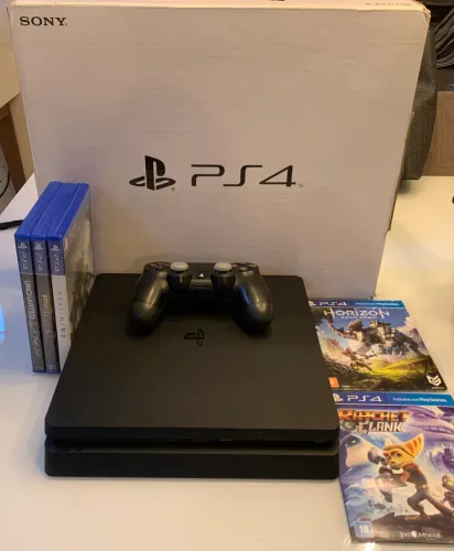 PS4 slim 500GB + 1 controle + 5 jogos