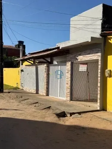 CASA À VENDA NO PLANALTO | 4 QUARTOS + PONTO COMERCIAL