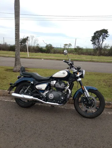 VENDO SUPER METEOR 650 2026 NOVINHA