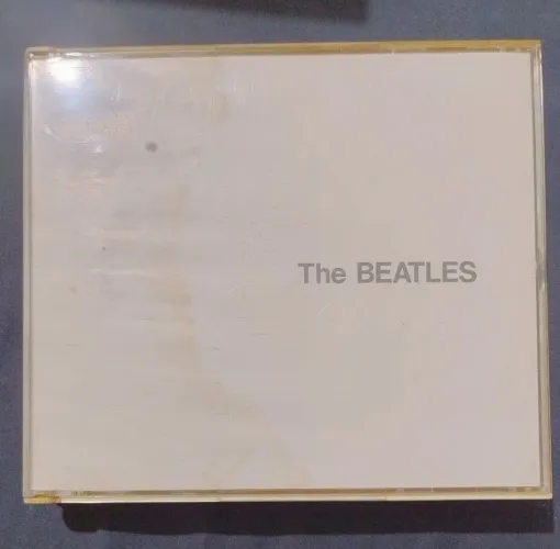 CD duplo Beatles original, White Album