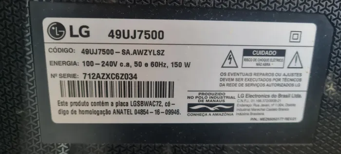 TV smart 49 polegadas LG com display quebrado.