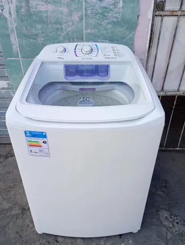 Máquina de lavar roupas Electrolux 16kg top
