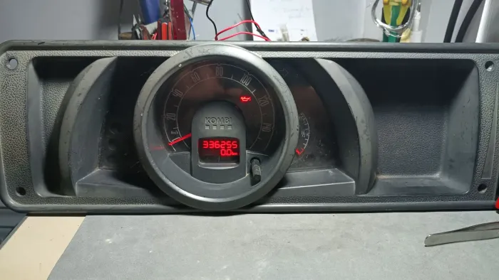 Painel de instrumentos Kombi, display falhando ou apagado, de qualquer veículo 