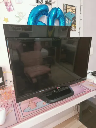 TV LG LED 28" - Modelo 28LN500B-P