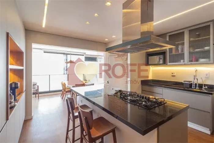 Apartamento Sofisticado com 2 Dormitórios, 1 Suíte e Localização Privilegiada em Pinheiros
