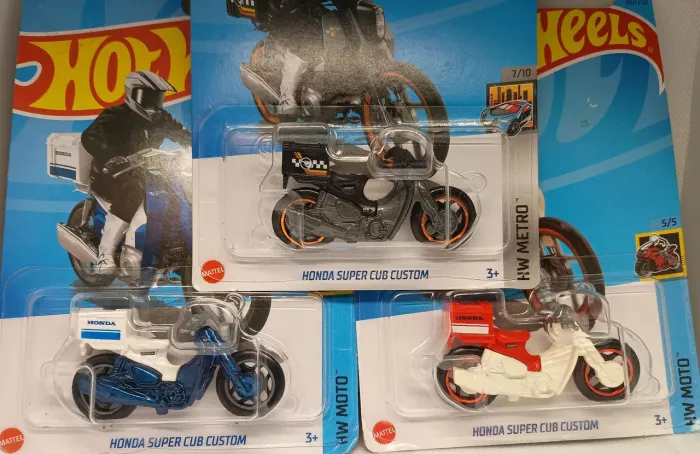 Trio Motos Hot Wheels Honda Super Cub Custom - Inclui T-HUNT Rara