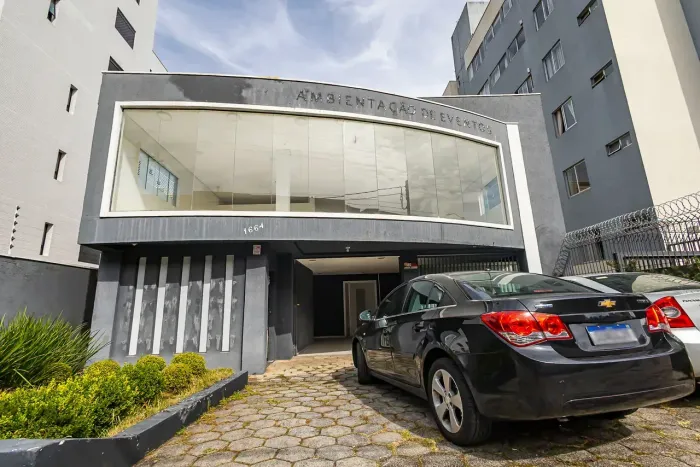 Casa comercial 12 salas, 400m². Bairro Alto da XV