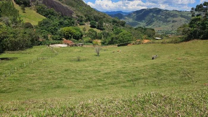 Terreno em cruz verá 