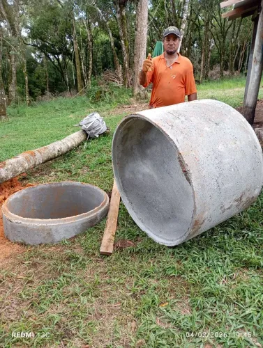 Poço Manilhado (caipira) e Pedreiro. Poço com garantia de água