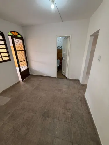 Alugo excelentes casas tipo apto em Betim bairro Dom Bosco
