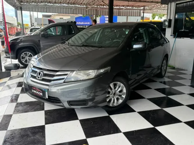 Honda City Sedan LX 1.5 Flex 16V 4P Aut. 2013