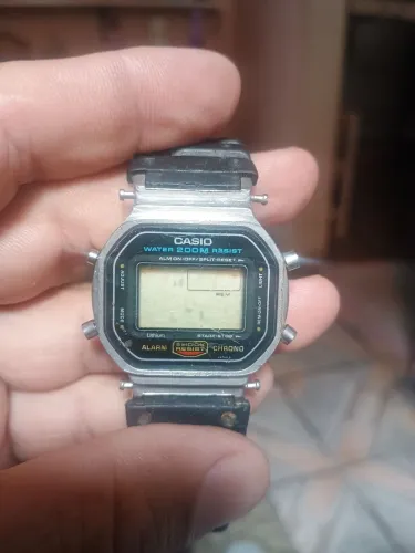 G-shock Casio DW 5600 para restauração