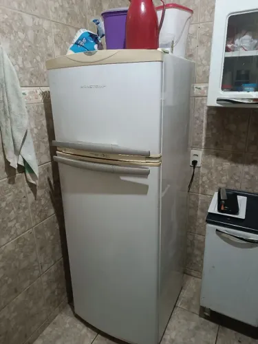 Geladeira Brastemp Fros fre ótimo estado funciona perfeitamente 