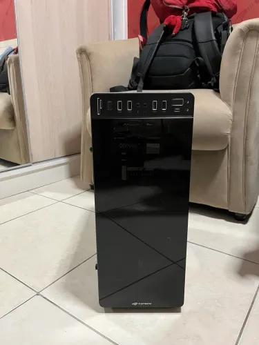 Gabinete Gamer mid tower