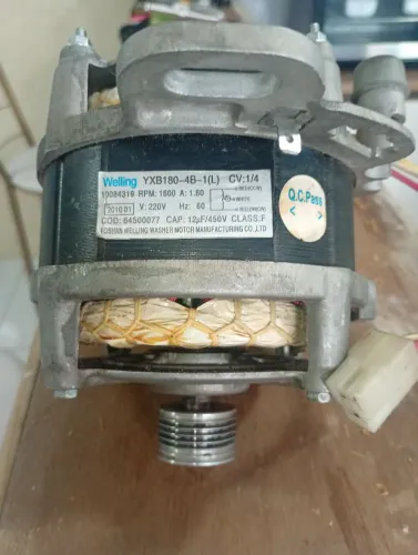 Motor tanquinho usado funcionando welling yxb180-4b1. 220v