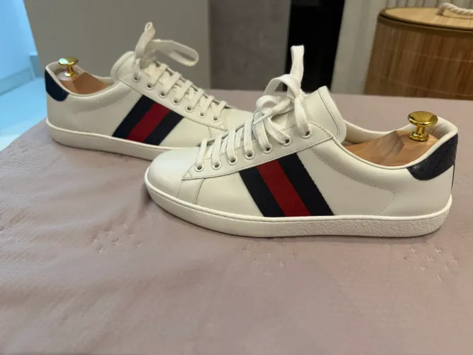 Tênis Gucci, tamanho 40, usado apenas 2 vezes