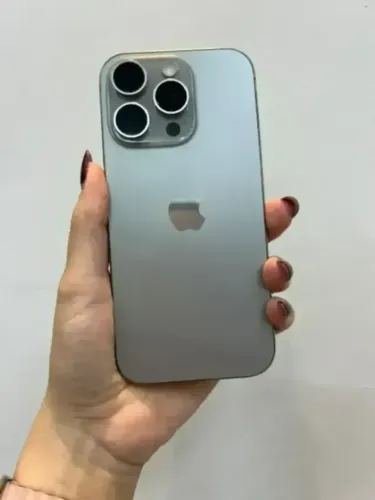 iPhone 16 Pro 128gb Natural Seminovo 94% - Retire em loja física na Savassi