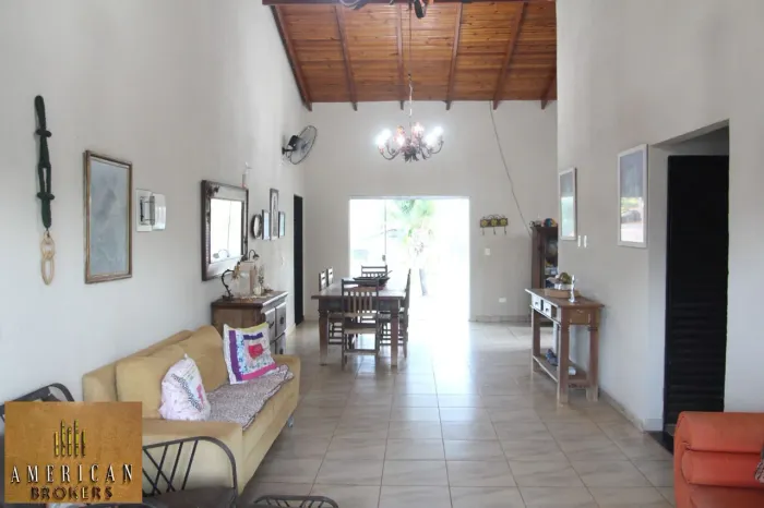 Venda Casa com 2 Lotes 4 Qt, 2 Suites, Lago das Brisas, Corumbazul Goias