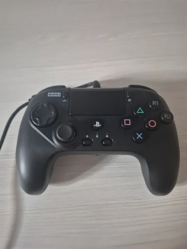 Controle Hori Ps5/Ps4/PC (pouco uso) 
