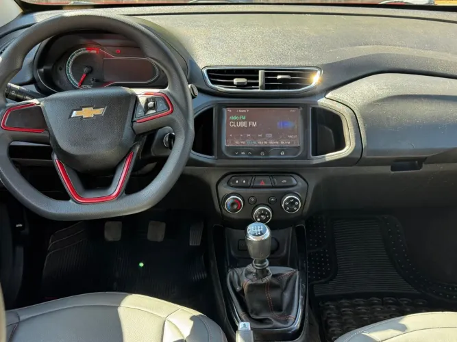 Chevrolet Onix Hatch Effect 1.4 8V Flex Power Mec. 4P 2015