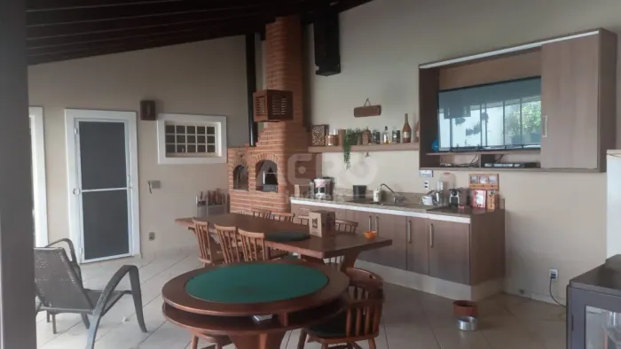 Sobrado para venda com 361,39 m² e 6 quartos no Bairro Terra Branca, Bauru - SP