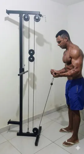 Aparelho de musculação 