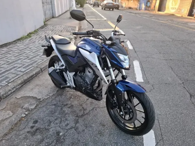 Honda CB300F Twister ABS *Único Dono* (Financio e Parcelo no Cartão de Crédito)