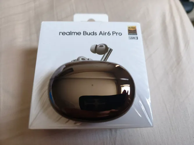 Fone de ouvido Realme Buds 6 Pro
